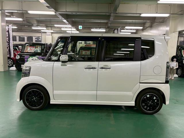 Ｎ－ＢＯＸカスタム Ｇ・Ｌパッケージ　後期モデル　社外ナビ　バックカメラ　助手席側パワースライドドア　横滑り防止装置　アイドリングストップ　オートエアコン　ＡＢＳ　ＨＩＤヘッドライト　プッシュスタート　純正アルミ　ビルトインＥＴＣ（11枚目）