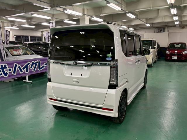 Ｎ－ＢＯＸカスタム Ｇ・Ｌパッケージ　後期モデル　社外ナビ　バックカメラ　助手席側パワースライドドア　横滑り防止装置　アイドリングストップ　オートエアコン　ＡＢＳ　ＨＩＤヘッドライト　プッシュスタート　純正アルミ　ビルトインＥＴＣ（14枚目）