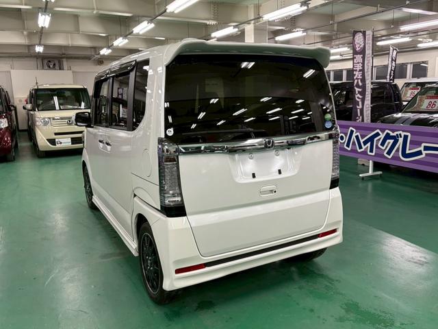 Ｎ－ＢＯＸカスタム Ｇ・Ｌパッケージ　後期モデル　社外ナビ　バックカメラ　助手席側パワースライドドア　横滑り防止装置　アイドリングストップ　オートエアコン　ＡＢＳ　ＨＩＤヘッドライト　プッシュスタート　純正アルミ　ビルトインＥＴＣ（15枚目）