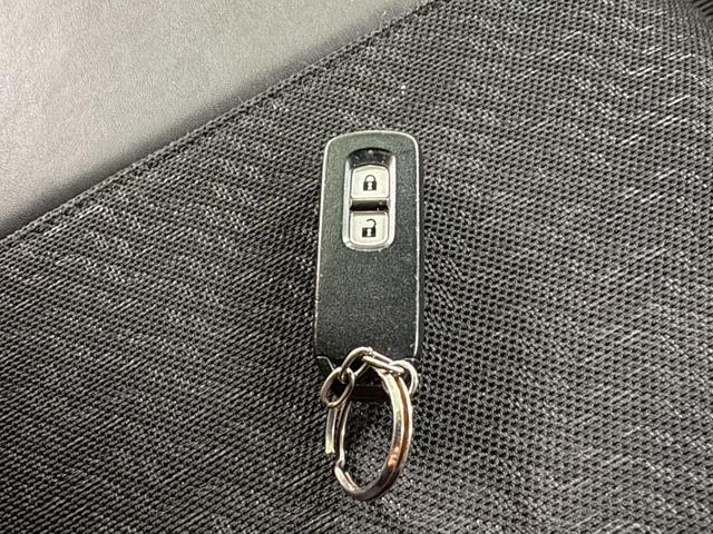 N-BOXスラッシュ G・Lパッケージ 横滑り防止装置 アイドリングストップ オートエアコン 前席シートヒーター HIDヘッドライト プッシュスタート スマートキー 盗難警報装置 オートリトラミラー(26枚目)