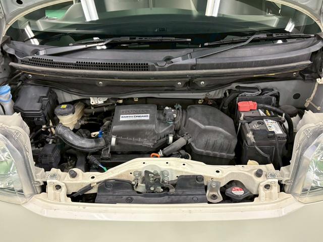 N-BOXスラッシュ G・Lパッケージ 横滑り防止装置 アイドリングストップ オートエアコン 前席シートヒーター HIDヘッドライト プッシュスタート スマートキー 盗難警報装置 オートリトラミラー(32枚目)