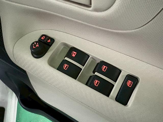 ムーヴキャンバス Ｘ　ＳＡＩＩ　純正ナビ　バックモニター　両側スライドドア　衝突被害軽減ブレーキ　車線逸脱警報装置　横滑り防止装置　アイドリングストップ　オートエアコン　プッシュスタート　スマートキー　盗難警報装置　ナビ連動ドラレコ（28枚目）