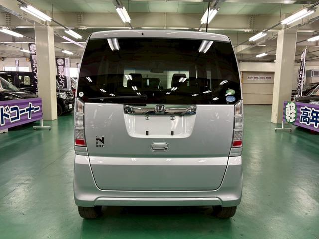 Ｎ－ＢＯＸ Ｇ・Ｌパッケージ　純正ナビ　バックカメラ　助手席側パワースライドドア　横滑り防止装置　アイドリングストップ　オートエアコン　ベンチシート　ＡＢＳ　プッシュスタート　スマートキー　盗難警報装置　ＥＴＣ付き（9枚目）