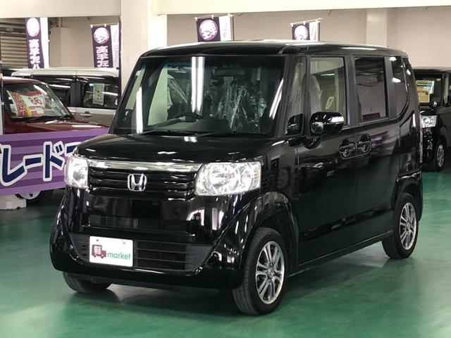 Ｎ－ＢＯＸ Ｇ・Ｌパッケージ　助手席側パワースライドドア　横滑り防止装置　アイドリングストップ　オートエアコン　ベンチシート　ＡＢＳ　プッシュスタート　スマートキー　盗難警報装置　電動格納ミラー　純正アルミ（13枚目）