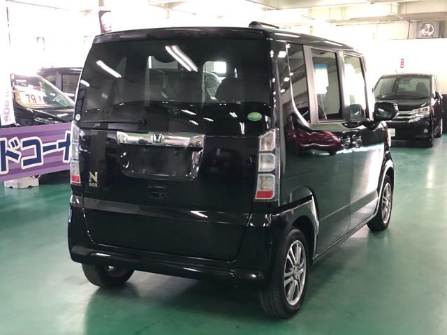 Ｎ－ＢＯＸ Ｇ・Ｌパッケージ　助手席側パワースライドドア　横滑り防止装置　アイドリングストップ　オートエアコン　ベンチシート　ＡＢＳ　プッシュスタート　スマートキー　盗難警報装置　電動格納ミラー　純正アルミ（14枚目）