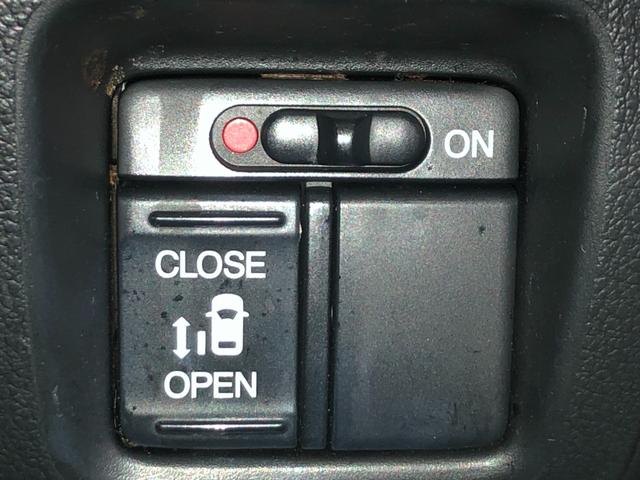 Ｎ－ＢＯＸ Ｇ・Ｌパッケージ　助手席側パワースライドドア　横滑り防止装置　アイドリングストップ　オートエアコン　ベンチシート　ＡＢＳ　プッシュスタート　スマートキー　盗難警報装置　電動格納ミラー　純正アルミ（21枚目）