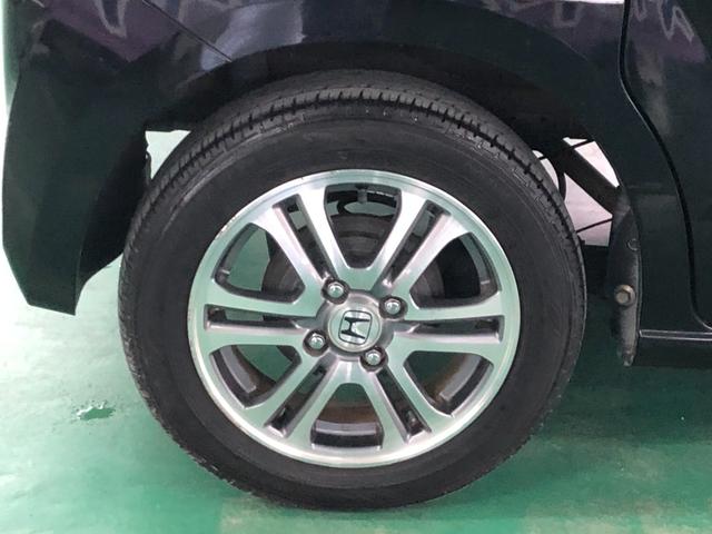 Ｎ－ＢＯＸ Ｇ・Ｌパッケージ　助手席側パワースライドドア　横滑り防止装置　アイドリングストップ　オートエアコン　ベンチシート　ＡＢＳ　プッシュスタート　スマートキー　盗難警報装置　電動格納ミラー　純正アルミ（33枚目）