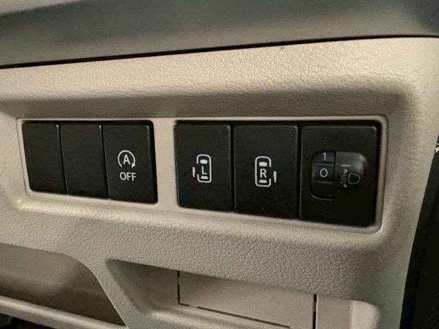 �P�K�ɂ̓T���L���b�p���烈���L���b�p�̂��Ԃ�W�����Ă���܂��􂨋C�y�Ɍ��ɗ��Ă���������