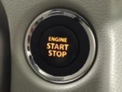 【プッシュスタート】　カギを持っている状態でブレーキを踏んでこちらのボタンを押していただくとエンジンがスタートします！ 7