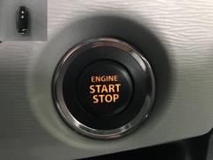 【プッシュスタート】　カギを持っている状態でブレーキを踏んでこちらのボタンを押していただくとエンジンがスタートします！ 5