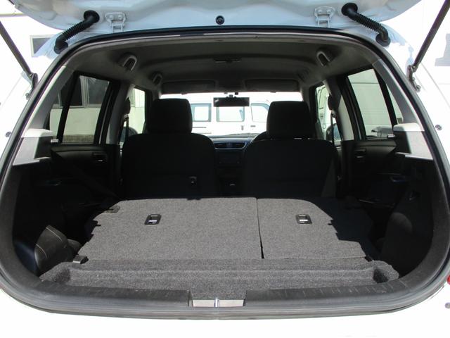 ワンオーナー 禁煙車 6MT プッシュスタートエンジン スマートキー ETC ナビ フルセグTV アルミホイール(17枚目)
