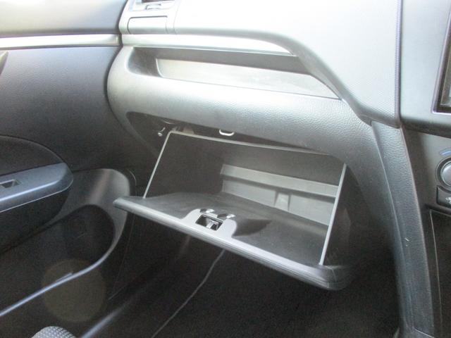 ワンオーナー 禁煙車 6MT プッシュスタートエンジン スマートキー ETC ナビ フルセグTV アルミホイール(24枚目)