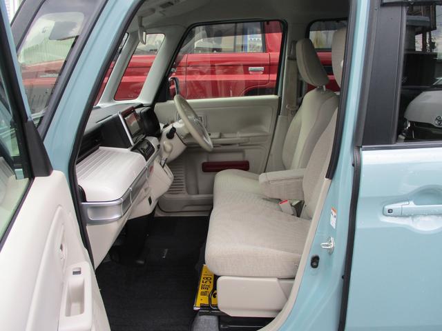 フレアワゴン ハイブリッドXS プッシュスタートエンジン/スマートキー/バックカメラ/ETC/ベンチシート/オートライト/電動格納ドアミラー/シートヒーター/アイドリングストップ/DVD再生/ナビ/TV/フロアマット/ドアバイザー(14枚目)