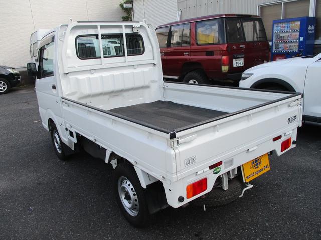 キャリイトラック KCエアコン・パワステ農繁仕様 4WD/5速MT/エアコン/パワステ/作業灯/フロアマット/AM・FMラジオ/ドアバイザー(8枚目)