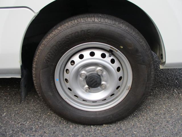 キャリイトラック KCパワステ農繁仕様 4WD/5速MT/エアコン/パワステ/作業灯/AM・FMラジオ/ドアバイザー(12枚目)