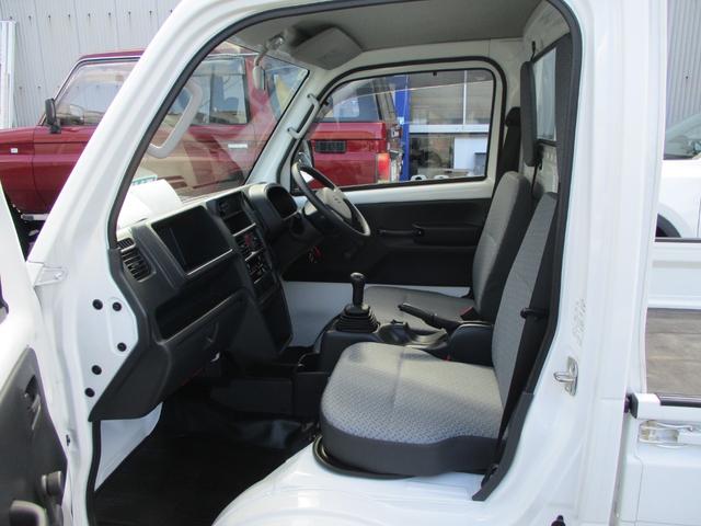 キャリイトラック KCパワステ農繁仕様 4WD/5速MT/エアコン/パワステ/作業灯/AM・FMラジオ/ドアバイザー(16枚目)
