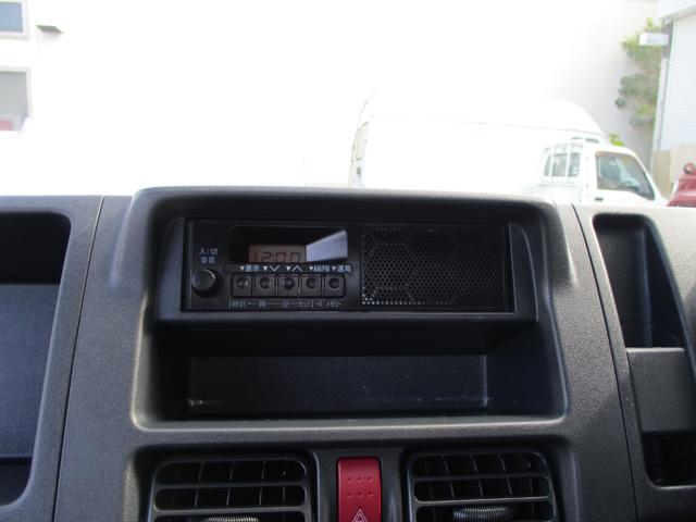 キャリイトラック KCパワステ農繁仕様 4WD/5速MT/エアコン/パワステ/作業灯/AM・FMラジオ/ドアバイザー(18枚目)