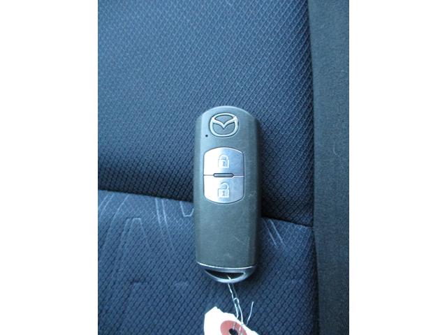 �y�X�}�[�g�L�[�z���΂��|�P�b�g�Ɍg�т��邾���ŁA�h�A�̊J���߁E�G���W���̎n�����\�ł��B�܂��A�{�^������ł��h�A�̊J���߂��\�ł��B