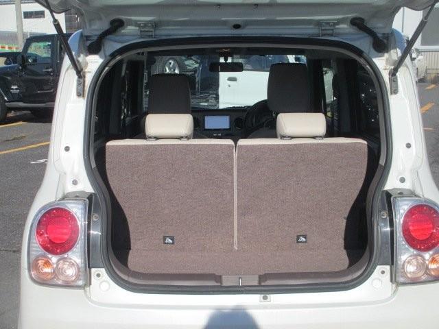 アルトラパン Ｇ　プッシュスタートエンジン／スマートキー／ナビ／ＴＶ／エアコン／パワステ／アルミホイール／ベンチシート／ドアバイザー／フロアマット（12枚目）