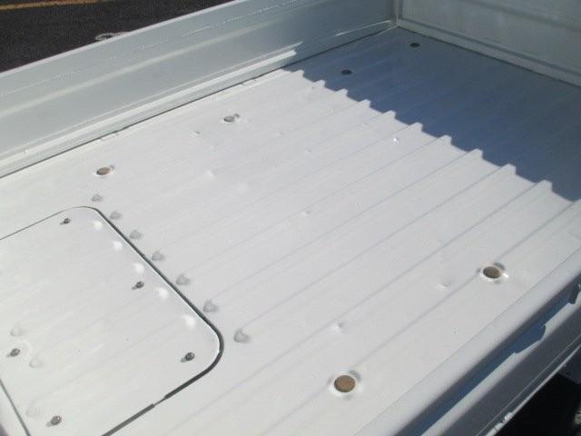 ハイゼットトラック スペシャル　４ＷＤ／オートマ／エアコン／パワステ／ＦＭ・ＡＭラジオ／ドアバイザー（7枚目）