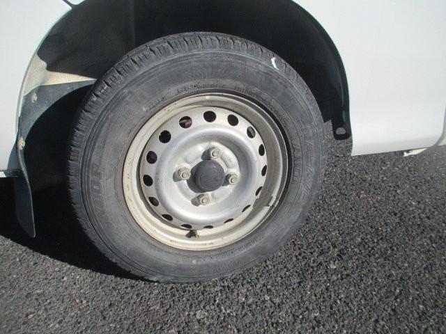 ハイゼットトラック スペシャル　４ＷＤ／オートマ／エアコン／パワステ／ＦＭ・ＡＭラジオ／ドアバイザー（8枚目）