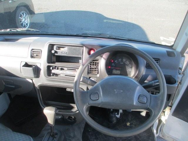 ハイゼットトラック スペシャル　４ＷＤ／オートマ／エアコン／パワステ／ＦＭ・ＡＭラジオ／ドアバイザー（12枚目）