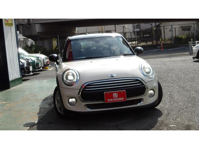 ＭＩＮＩ クーパー　／５ドア／コンフォートアクセス／純正ＨＤＤナビ／Ｂｌｕｅｔｏｏｔｈ／バックカメラ／ソナー／ドラレコ／ＥＴＣ／スマートキー／オートＬＥＤ／ＬＥＤフォグ／サイドエアバック／ＡＵＸ／ＵＳＢ／自社工場１年保証（12枚目）