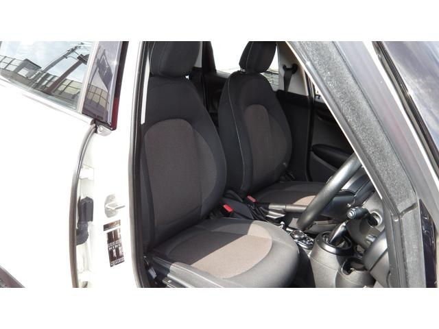 ＭＩＮＩ クーパー　／５ドア／コンフォートアクセス／純正ＨＤＤナビ／Ｂｌｕｅｔｏｏｔｈ／バックカメラ／ソナー／ドラレコ／ＥＴＣ／スマートキー／オートＬＥＤ／ＬＥＤフォグ／サイドエアバック／ＡＵＸ／ＵＳＢ／自社工場１年保証（16枚目）