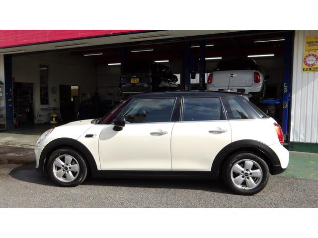 ＭＩＮＩ クーパー　／５ドア／コンフォートアクセス／純正ＨＤＤナビ／Ｂｌｕｅｔｏｏｔｈ／バックカメラ／ソナー／ドラレコ／ＥＴＣ／スマートキー／オートＬＥＤ／ＬＥＤフォグ／サイドエアバック／ＡＵＸ／ＵＳＢ／自社工場１年保証（56枚目）