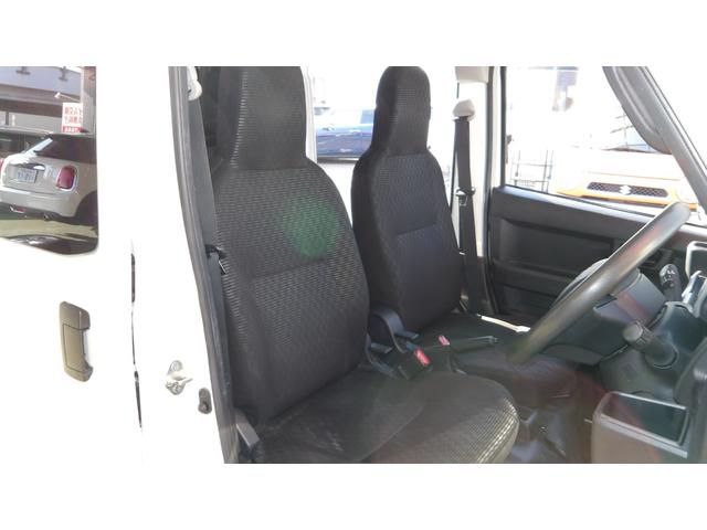 ハイゼットカーゴ DX /禁煙車/法人ワンオーナー/ブレーキサポート/メモリーナビ/地デジ/バックカメラ/リアソナー/ETC/キーレス/オートライト/オーバーヘッドコンソール/自社工場1年保証付き/(16枚目)