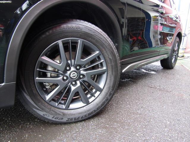 20XブラクエクストリーマXエマージェンシブレーキP /ルーフレール/切り替え式4WD/大型電動サンルーフ/メーカー純正SDナビ/フルセグ/Bluetooth/アラウンドビューモニター/オートLEDライト/Wシートヒーター/新車ワンオーナー/禁煙車/(22枚目)