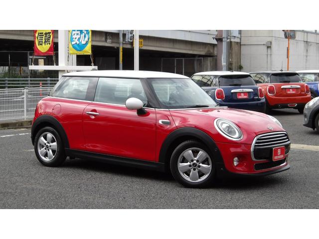 ＭＩＮＩ クーパー　禁煙車／インテリジェントセーフティー／コンフォートアクセス／純正ナビ／Ｂｌｕｅｔｏｏｔｈ／バックカメラ／前後ソナー／ＥＴＣ／スマートキー２本／オートＬＥＤ／ＬＥＤフォグ／後期モデル／サイドエアバック／（12枚目）