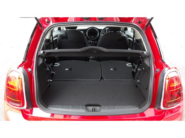 ＭＩＮＩ クーパー　禁煙車／インテリジェントセーフティー／コンフォートアクセス／純正ナビ／Ｂｌｕｅｔｏｏｔｈ／バックカメラ／前後ソナー／ＥＴＣ／スマートキー２本／オートＬＥＤ／ＬＥＤフォグ／後期モデル／サイドエアバック／（35枚目）