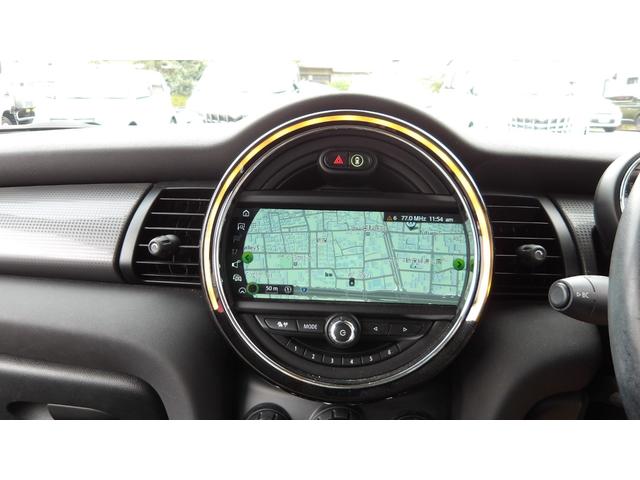 ＭＩＮＩ クーパー　禁煙車／インテリジェントセーフティー／コンフォートアクセス／純正ナビ／Ｂｌｕｅｔｏｏｔｈ／バックカメラ／前後ソナー／ＥＴＣ／スマートキー２本／オートＬＥＤ／ＬＥＤフォグ／後期モデル／サイドエアバック／（39枚目）