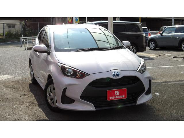 ヤリス ハイブリッドＸ　禁煙車／ブレーキサポート／レーンアシスト／純正ナビ／Ｂｌｕｅｔｏｏｔｈ／バックカメラ／前後ソナー／スマートキー／オートＬＥＤ／オートハイビーム／オートミラー／サイドエアバック／ＵＳＢ／ステアＳＷ／（14枚目）