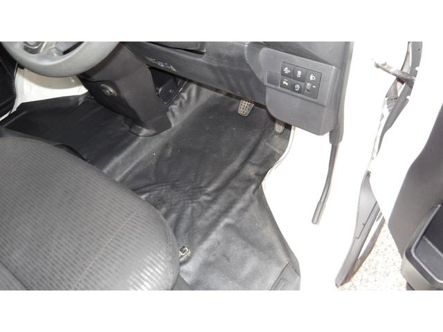 ハイゼットカーゴ DX /ブレーキアシスト/ワイドナビ/フルセグ/Bluetooth/バックカメラ/前後ソナー/ETC/ドラレコ/オートライト/オーバーヘッドシェルフ/自社工場1年保証付き/(18枚目)