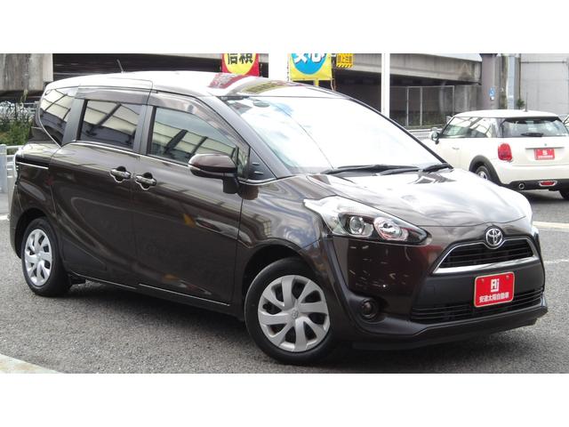 シエンタ X Vパッケージ /禁煙車/7人乗り/両側スライドドア/ストラーダワイドナビ/フルセグ/Bluetooth/DVD再生/ETC/自社工場1年保証付き/(8枚目)