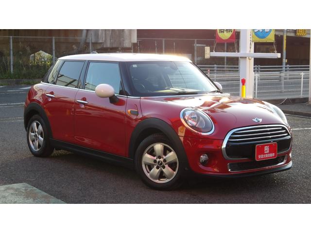 ＭＩＮＩ クーパー　／禁煙車／５ドア／ＭＩＮＩドライビングモード／純正ＨＤＤナビ／Ｂｌｕｅｔｏｏｔｈ／ＤＶＤ再生（アルパイン）／ＥＴＣ／スマートキー２本／自社工場１年保証付き／（8枚目）