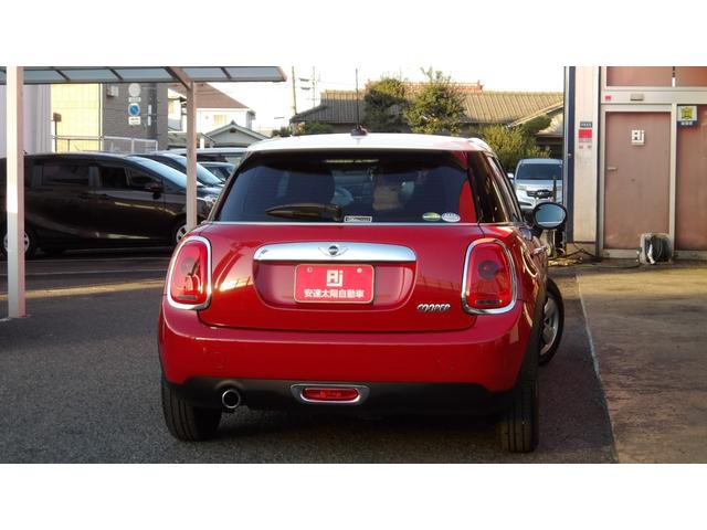 ＭＩＮＩ クーパー　／禁煙車／５ドア／ＭＩＮＩドライビングモード／純正ＨＤＤナビ／Ｂｌｕｅｔｏｏｔｈ／ＤＶＤ再生（アルパイン）／ＥＴＣ／スマートキー２本／自社工場１年保証付き／（12枚目）