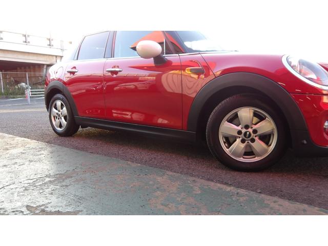 ＭＩＮＩ クーパー　／禁煙車／５ドア／ＭＩＮＩドライビングモード／純正ＨＤＤナビ／Ｂｌｕｅｔｏｏｔｈ／ＤＶＤ再生（アルパイン）／ＥＴＣ／スマートキー２本／自社工場１年保証付き／（15枚目）