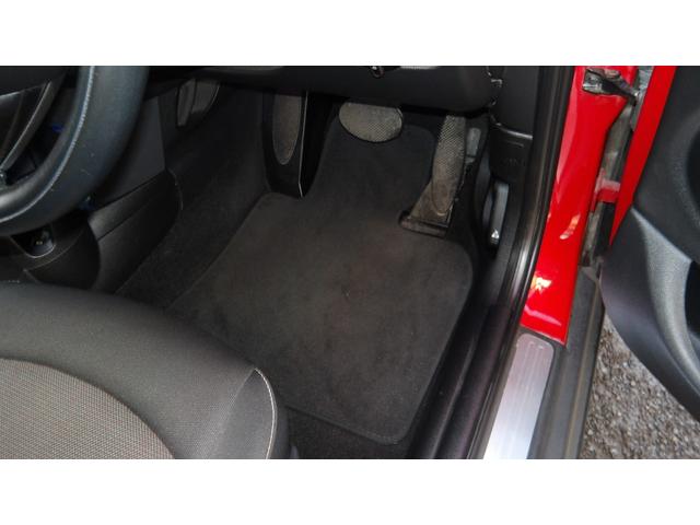 ＭＩＮＩ クーパー　／禁煙車／５ドア／ＭＩＮＩドライビングモード／純正ＨＤＤナビ／Ｂｌｕｅｔｏｏｔｈ／ＤＶＤ再生（アルパイン）／ＥＴＣ／スマートキー２本／自社工場１年保証付き／（21枚目）