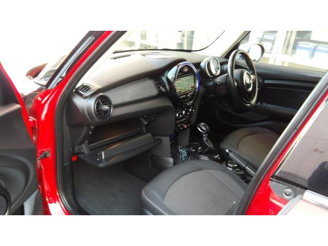 ＭＩＮＩ クーパー　／禁煙車／５ドア／ＭＩＮＩドライビングモード／純正ＨＤＤナビ／Ｂｌｕｅｔｏｏｔｈ／ＤＶＤ再生（アルパイン）／ＥＴＣ／スマートキー２本／自社工場１年保証付き／（26枚目）