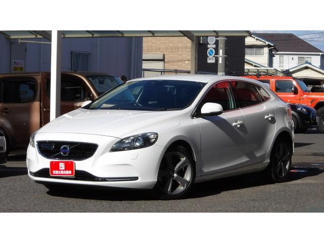 V40 T4 /ユーザー様下取り直売/禁煙車/純正ナビ/フルセグ/Bluetooth/バックカメラ/リアソナー/ETC/本革パワーシート/Wシートヒーター/オートHID/フォグ/スマートキー2本/純正17インチAW(2枚目)
