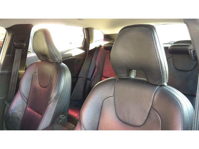 V40 T4 /ユーザー様下取り直売/禁煙車/純正ナビ/フルセグ/Bluetooth/バックカメラ/リアソナー/ETC/本革パワーシート/Wシートヒーター/オートHID/フォグ/スマートキー2本/純正17インチAW(23枚目)