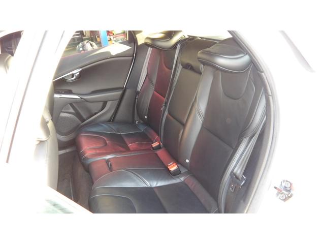 V40 T4 /ユーザー様下取り直売/禁煙車/純正ナビ/フルセグ/Bluetooth/バックカメラ/リアソナー/ETC/本革パワーシート/Wシートヒーター/オートHID/フォグ/スマートキー2本/純正17インチAW(26枚目)