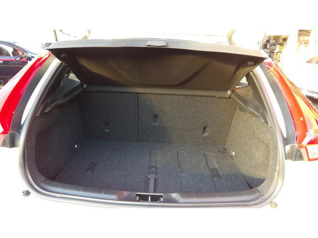 V40 T4 /ユーザー様下取り直売/禁煙車/純正ナビ/フルセグ/Bluetooth/バックカメラ/リアソナー/ETC/本革パワーシート/Wシートヒーター/オートHID/フォグ/スマートキー2本/純正17インチAW(35枚目)