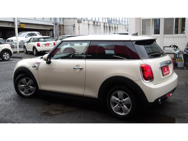 ＭＩＮＩ ヴィクトリア　／禁煙車／後期モデル／純正ＨＤＤナビ／Ｂｌｕｅｔｏｏｔｈ／バックカメラ／ドラレコ前後／ＥＴＣ／スマートキー／シートカバー／ＬＥＤライト／ＬＥＤフォグ／ユニオンジャックＬＥＤテール／自社工場１年保証付／（9枚目）