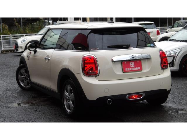 ＭＩＮＩ ヴィクトリア　／禁煙車／後期モデル／純正ＨＤＤナビ／Ｂｌｕｅｔｏｏｔｈ／バックカメラ／ドラレコ前後／ＥＴＣ／スマートキー／シートカバー／ＬＥＤライト／ＬＥＤフォグ／ユニオンジャックＬＥＤテール／自社工場１年保証付／（10枚目）