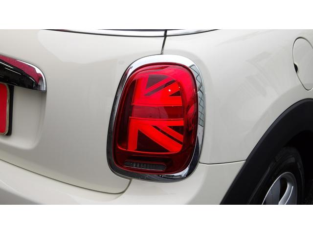 ＭＩＮＩ ヴィクトリア　／禁煙車／後期モデル／純正ＨＤＤナビ／Ｂｌｕｅｔｏｏｔｈ／バックカメラ／ドラレコ前後／ＥＴＣ／スマートキー／シートカバー／ＬＥＤライト／ＬＥＤフォグ／ユニオンジャックＬＥＤテール／自社工場１年保証付／（54枚目）
