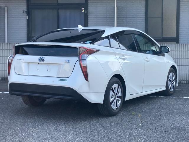 プリウス Ａ　純正ナビ　フルセグ　ＥＴＣ　トヨタセーフティセンス　衝突被害軽減ブレーキ　ブラインドスポットモニタ　ヘッドアップディスプレイ　レーンディパーチャーアラート　パーキングアシスト　オートマチックハイビーム（2枚目）